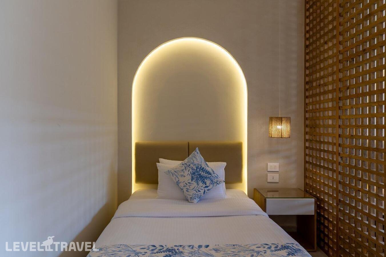 фотографии номера Делюкс с боковым видом на море отеля Fort Arabesque Resort & Spa в Египет(Макади Бэй) - фото №3