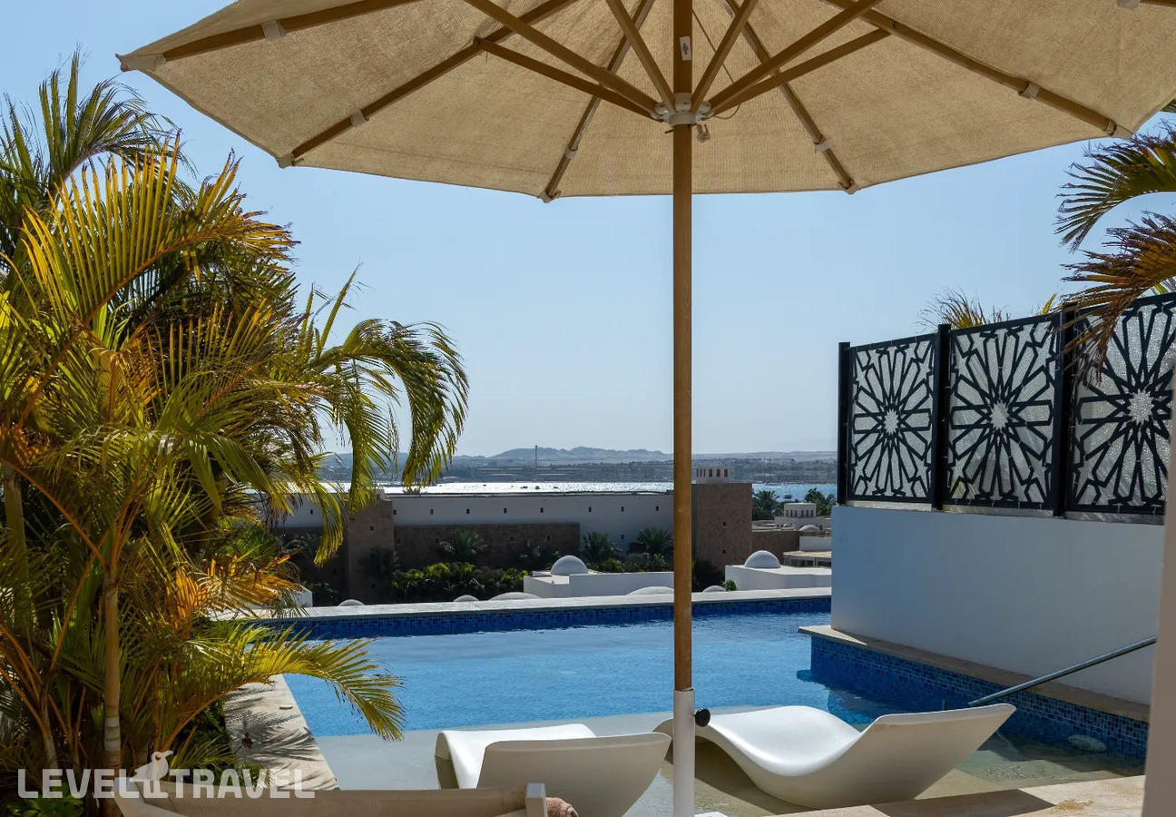 фотографии номера Вилла Swim-Up (Adults Only 16+) с видом на море отеля Fort Arabesque Resort & Spa в Египет(Макади Бэй) - фото №2