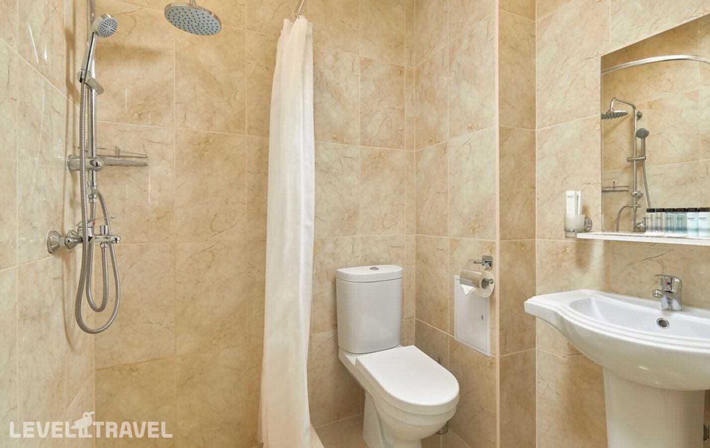 фотографии номера Стандартный (две односпальные кровати) отеля Garuda Boutique Hotel в Абхазия(Сухум) - фото №2