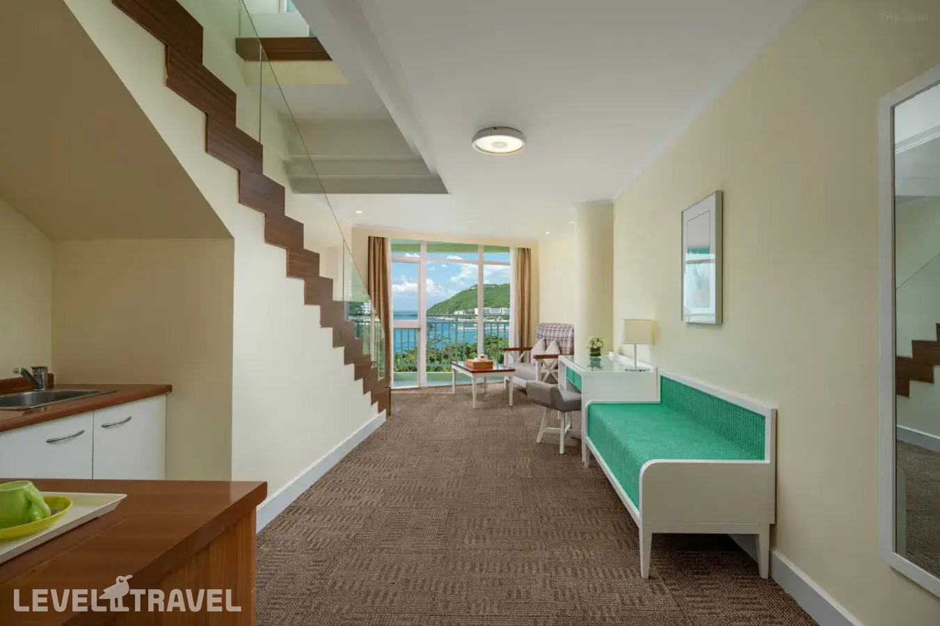 фотографии номера Двухуровневый улучшенный Люкс с видом на море отеля Sunshine Resort Intime Sanya в Китай(Дадунхай Бэй) - фото №2