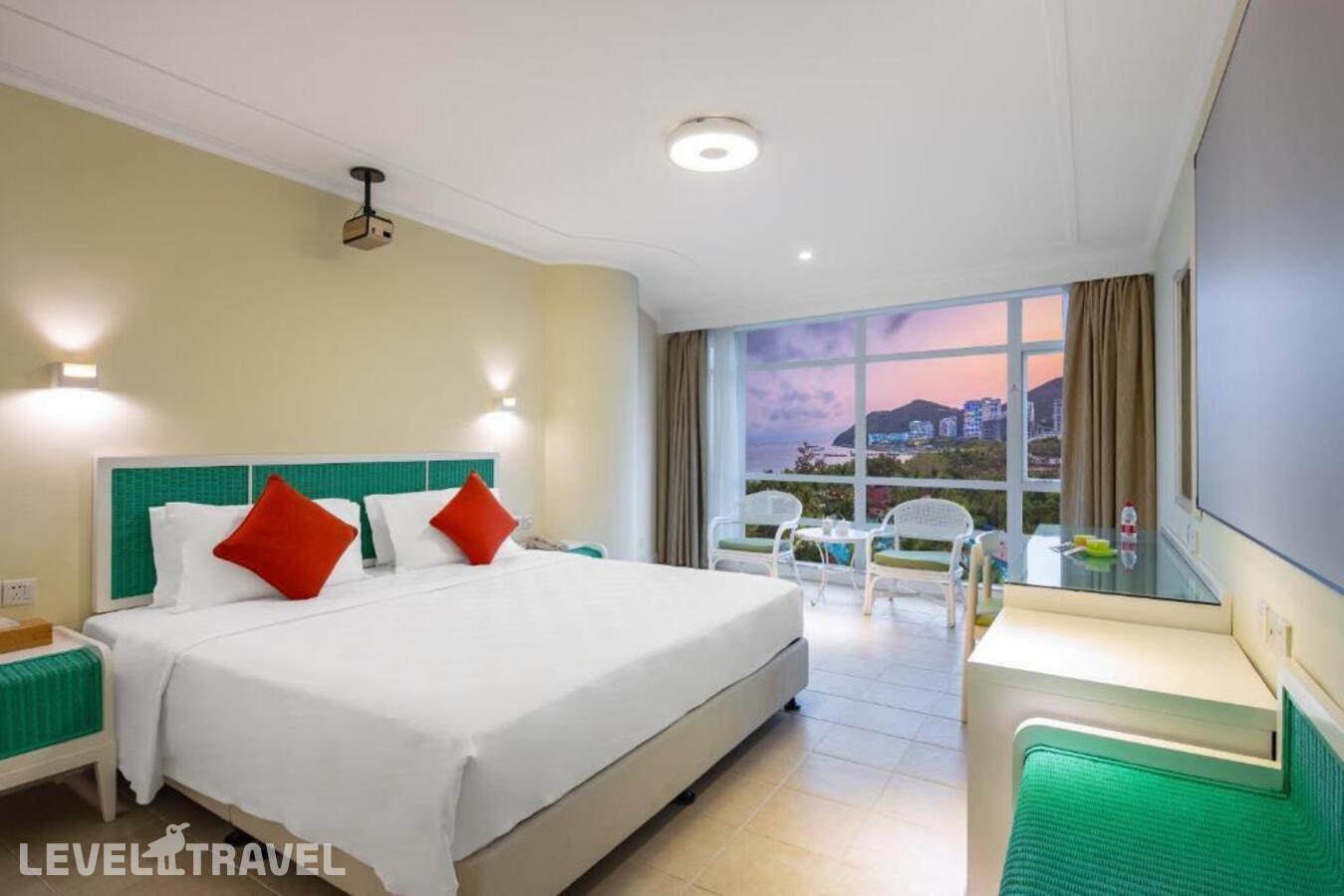 фотографии номера Стандартный с видом на море отеля Sunshine Resort Intime Sanya в Китай(Дадунхай Бэй) - фото №1