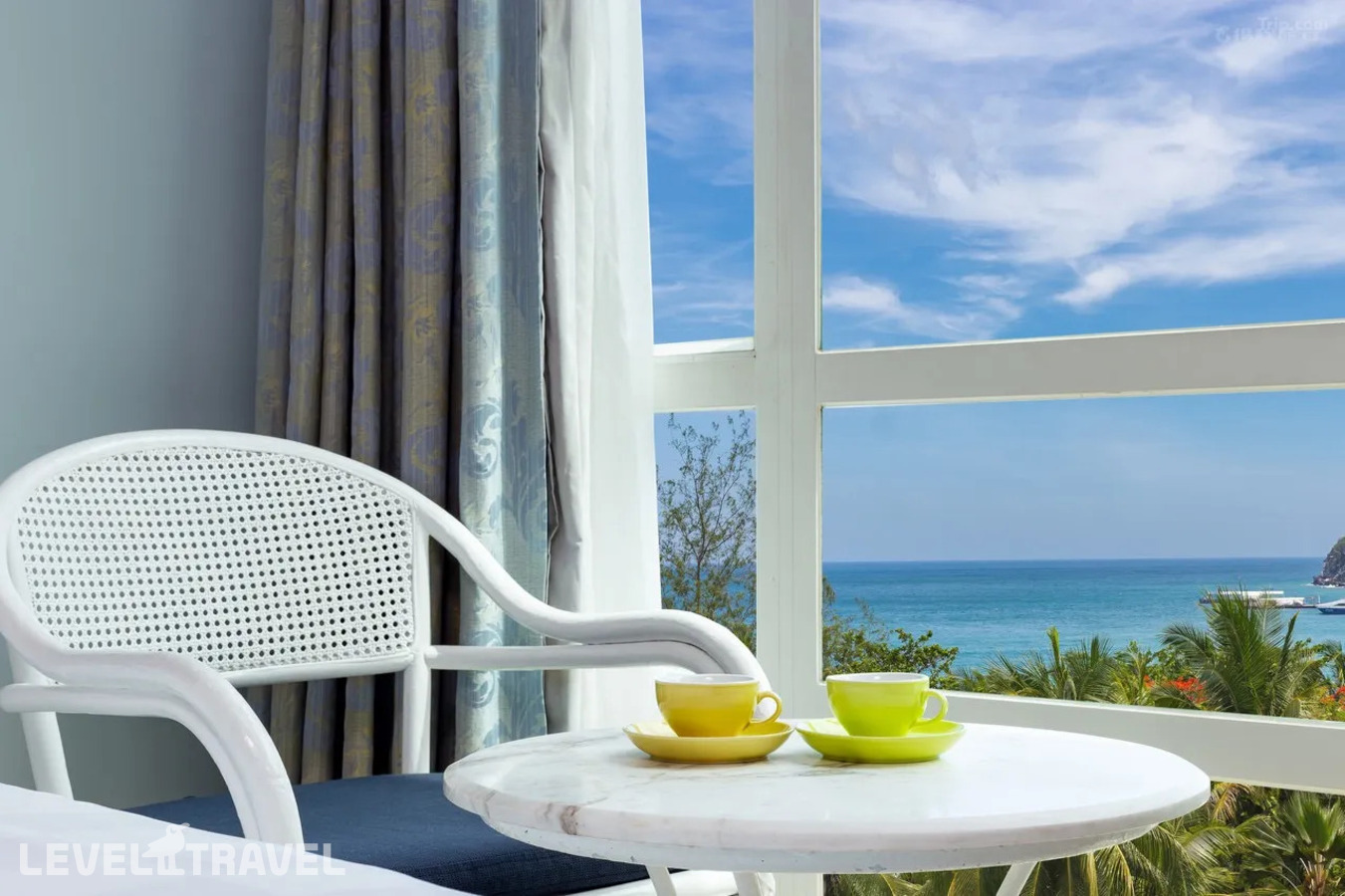 фотографии номера Делюкс с видом на море отеля Sunshine Resort Intime Sanya в Китай(Дадунхай Бэй) - фото №6