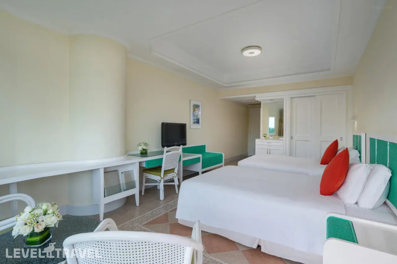 фотографии номера Делюкс с видом на море отеля Sunshine Resort Intime Sanya в Китай(Дадунхай Бэй) - фото №3