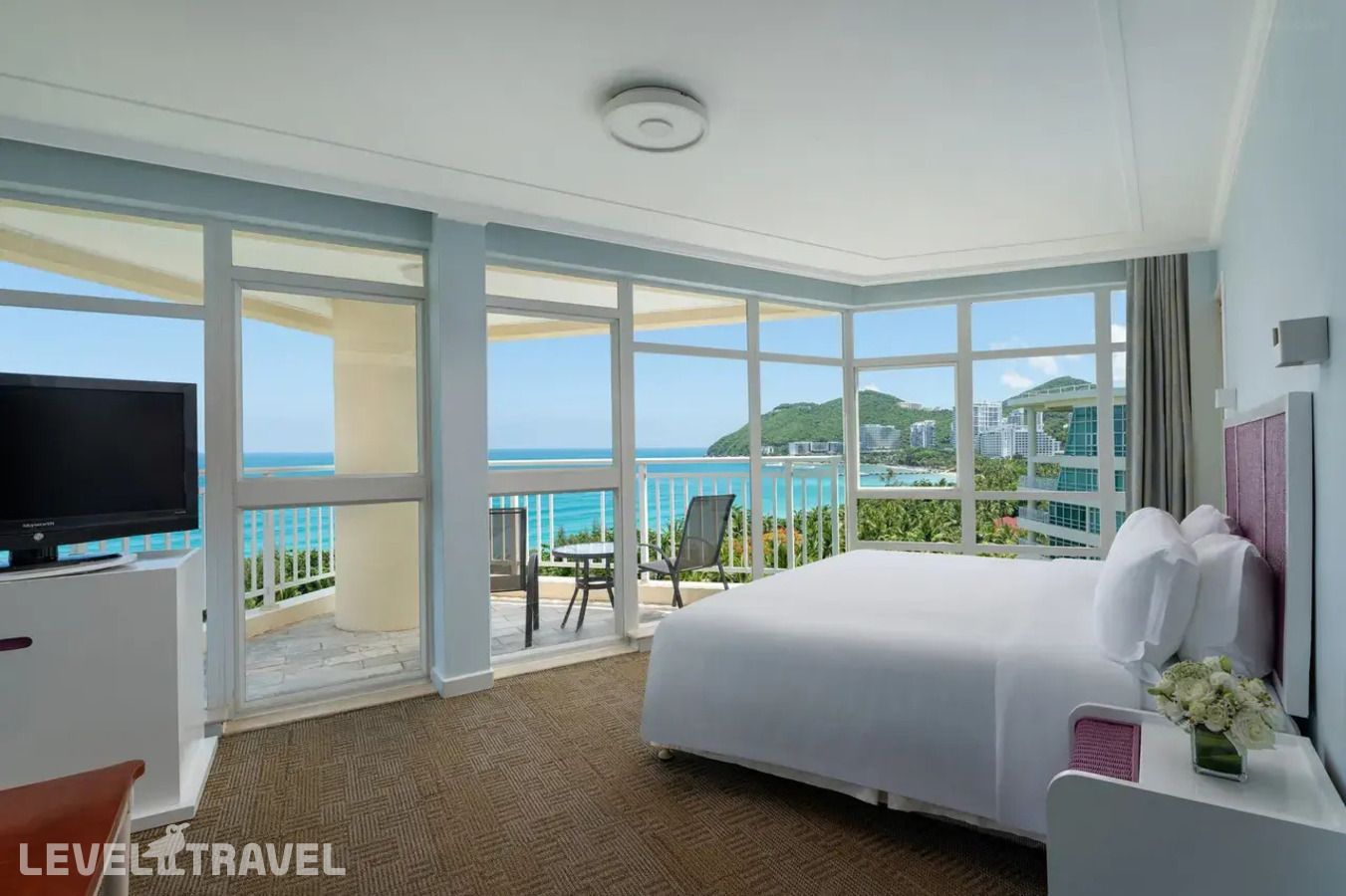 фотографии номера Панорамный с видом на море отеля Sunshine Resort Intime Sanya в Китай(Дадунхай Бэй) - фото №1