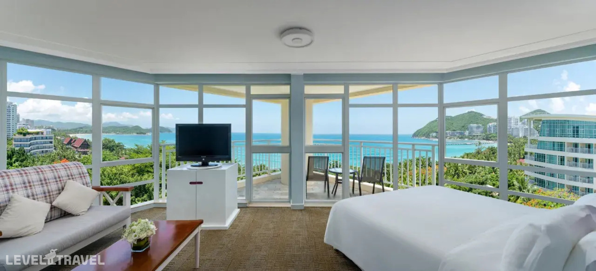 фотографии номера Панорамный с видом на море отеля Sunshine Resort Intime Sanya в Китай(Дадунхай Бэй) - фото №2