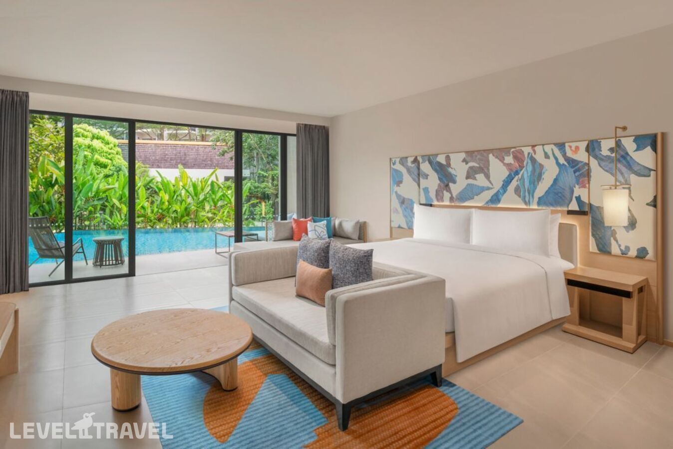 фотографии номера Просторный люкс (2 спальни) с выходом к бассейну отеля Le Meridien Phuket Maikhao Beach Resort (Ex. Holiday Inn Resort Phuket Mai Khao Beach) в Таиланд(Май Као Бич) - фото №2