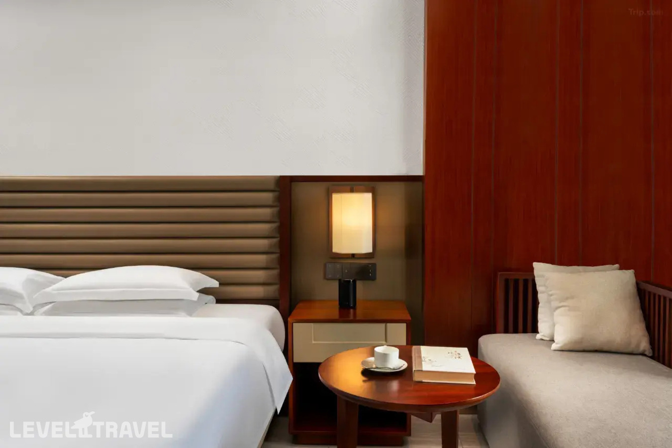 фотографии номера Стандартный с боковым видом на море отеля Grand Soluxe Hotel & Resort Sanya в Китай(Санья) - фото №1
