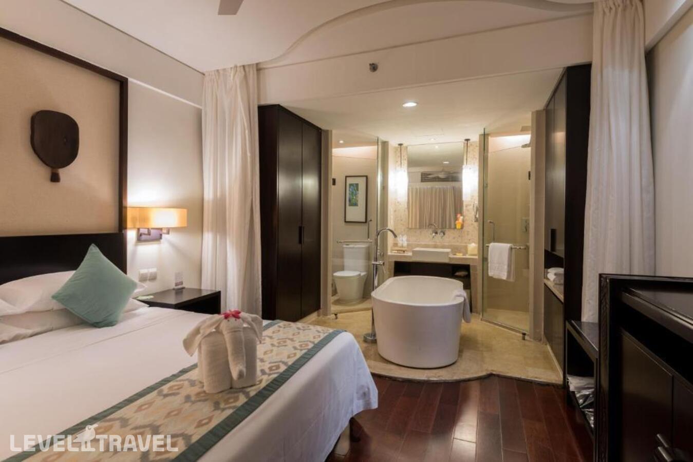 фотографии номера Премиум люкс с видом на море (2 спальни) отеля Howard Johnson Resort в Китай(Санья) - фото №3