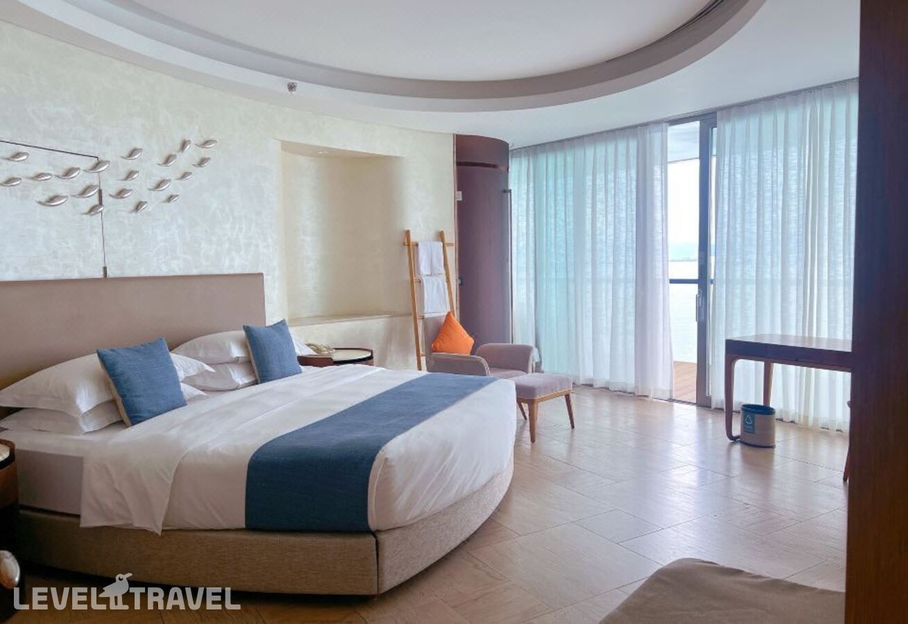 фотографии номера Номер с панорамным видом на океан отеля Phoenix Island Resort Sanya в Китай(Санья) - фото №1