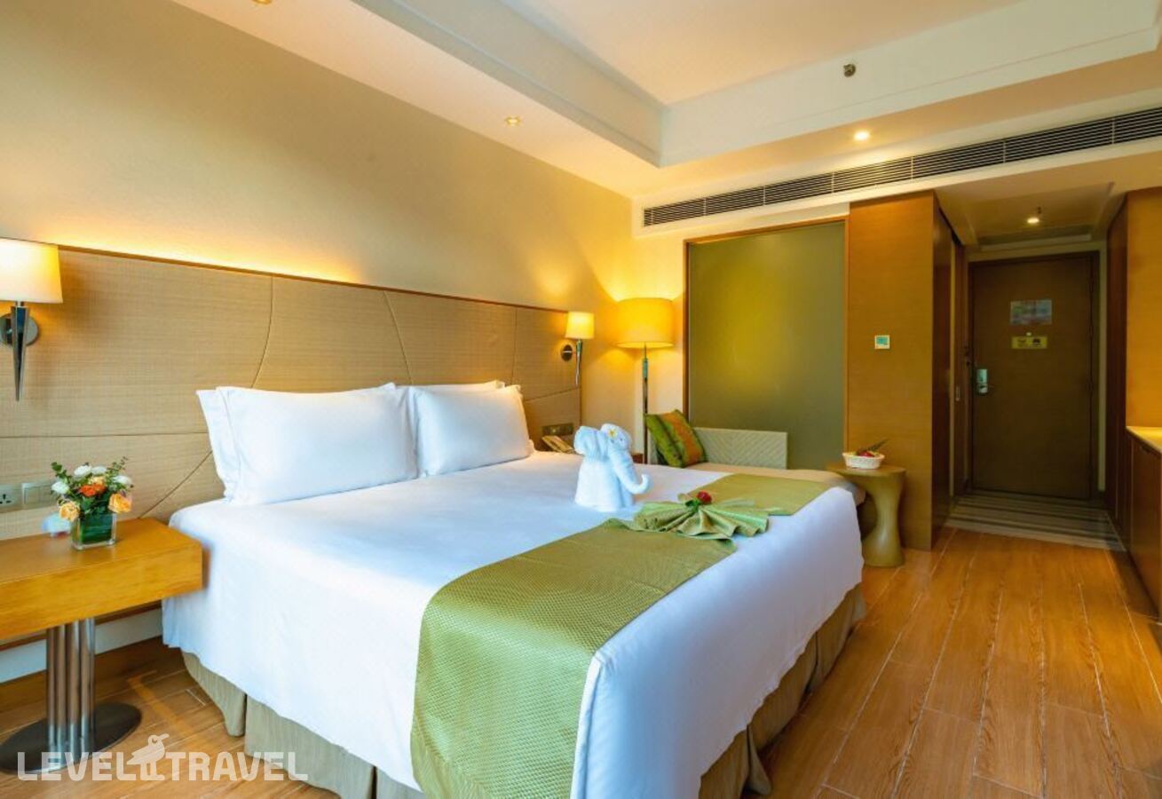 фотографии номера Улучшенный с видом на море отеля Ocean View Resort Yalong Bay (Ex.Narada Sanya Yalong Bay) в Китай(Ялонг Бэй) - фото №1