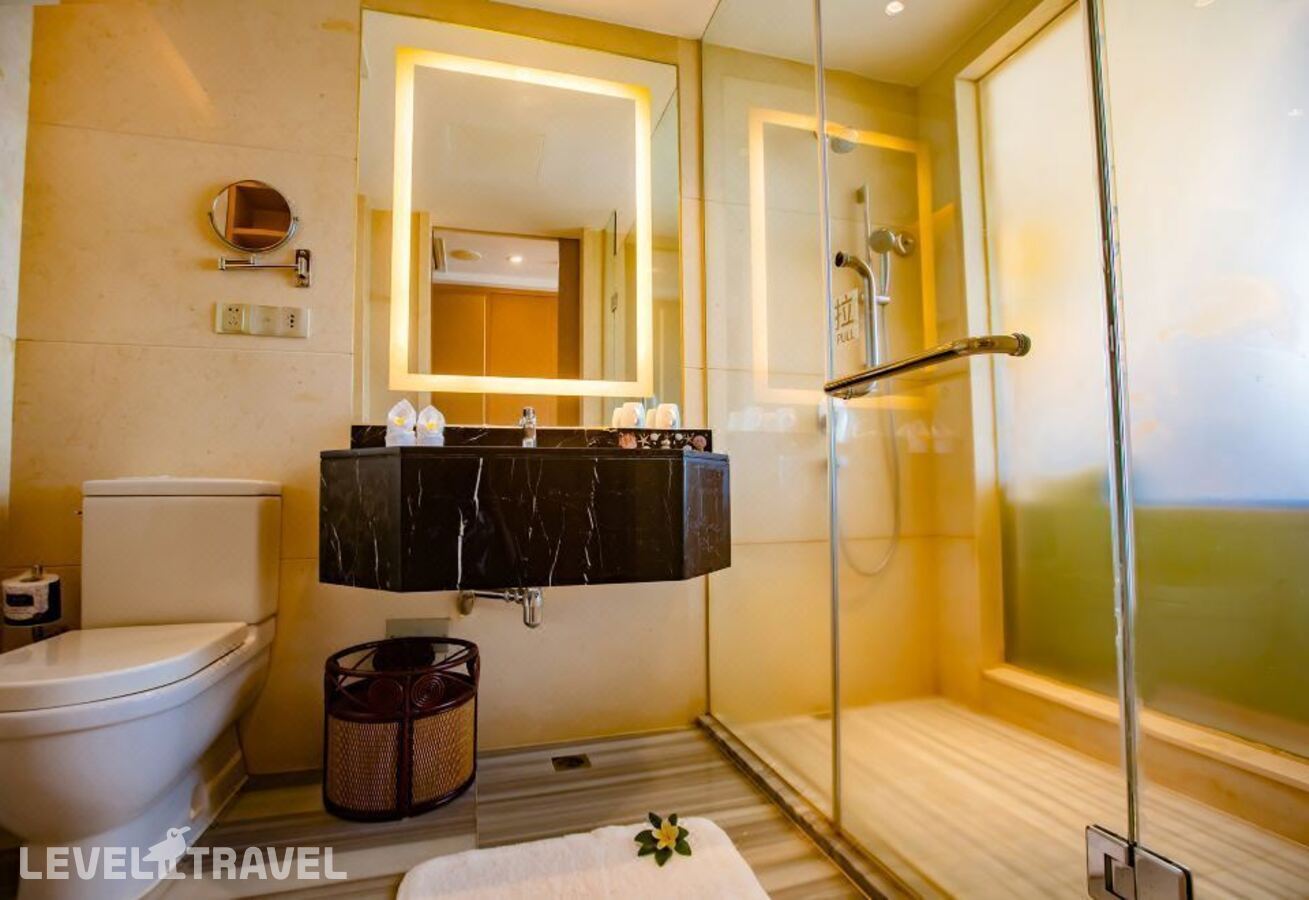 фотографии номера Улучшенный с видом на море отеля Ocean View Resort Yalong Bay (Ex.Narada Sanya Yalong Bay) в Китай(Ялонг Бэй) - фото №5