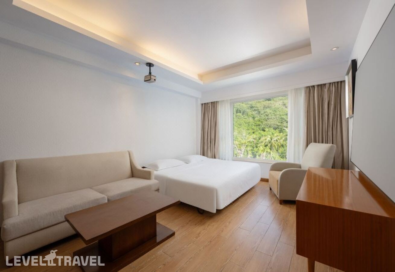 фотографии номера Семейный люкс с видом на горы отеля Ocean View Resort Yalong Bay (Ex.Narada Sanya Yalong Bay) в Китай(Ялонг Бэй) - фото №1