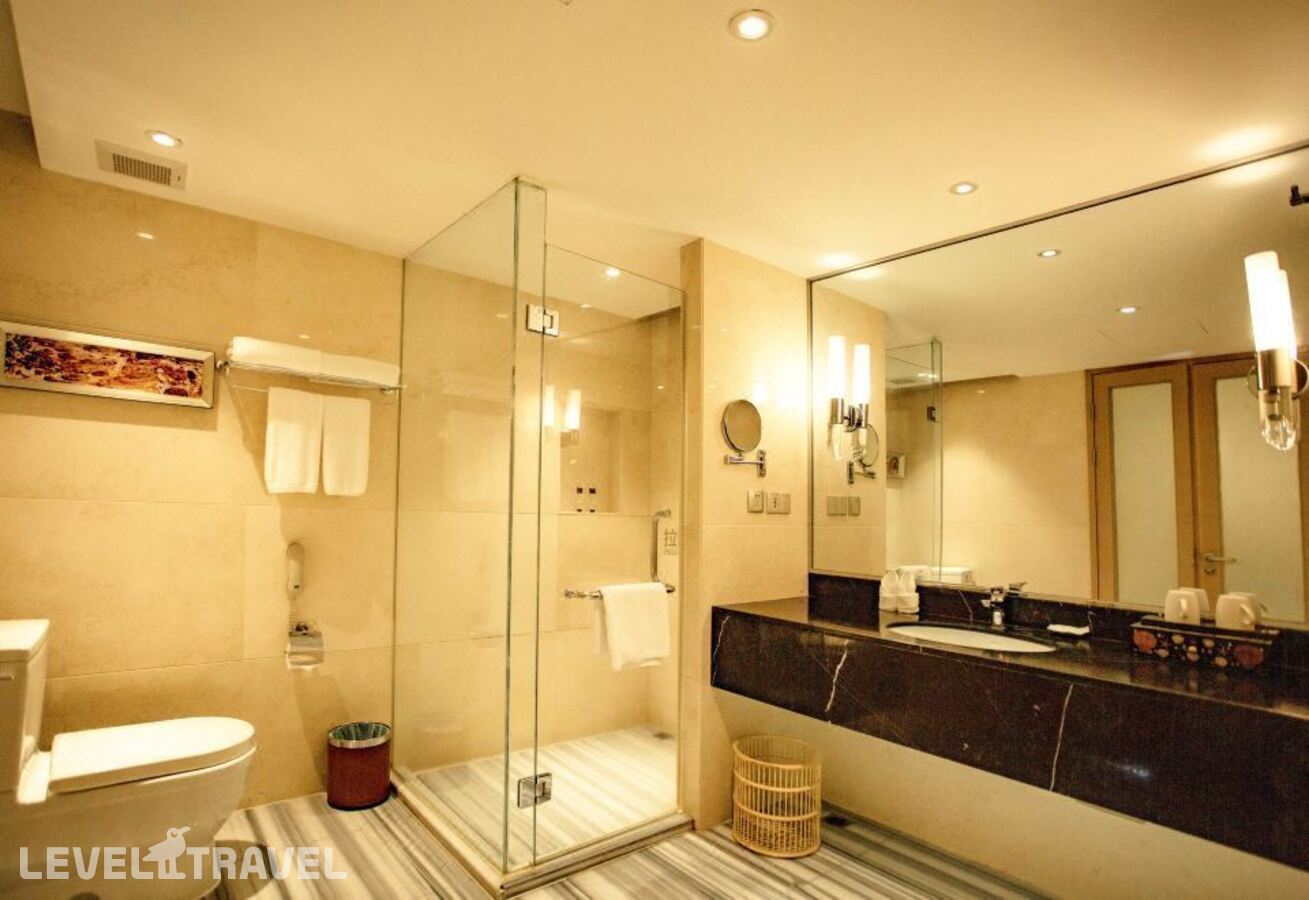 фотографии номера Семейный люкс с видом на горы отеля Ocean View Resort Yalong Bay (Ex.Narada Sanya Yalong Bay) в Китай(Ялонг Бэй) - фото №5