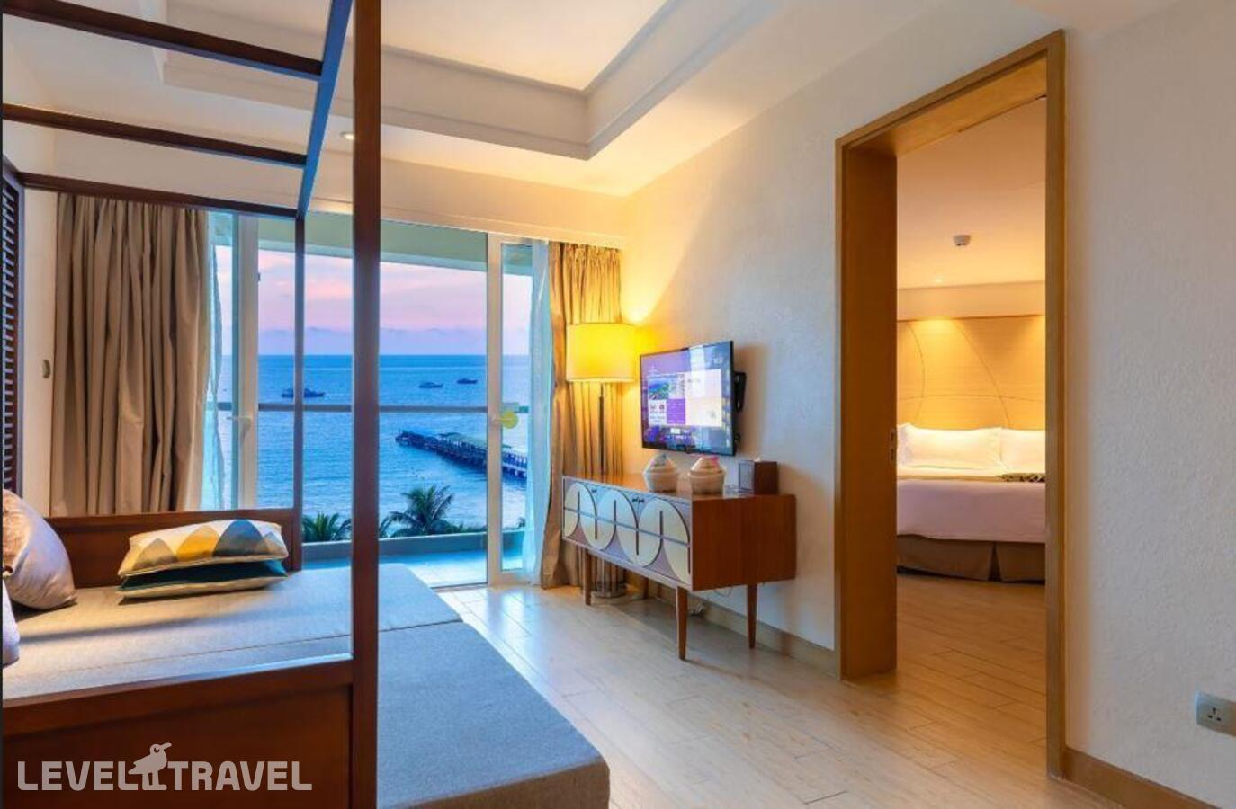 фотографии номера Роскошный семейный с видом на море отеля Ocean View Resort Yalong Bay (Ex.Narada Sanya Yalong Bay) в Китай(Ялонг Бэй) - фото №2
