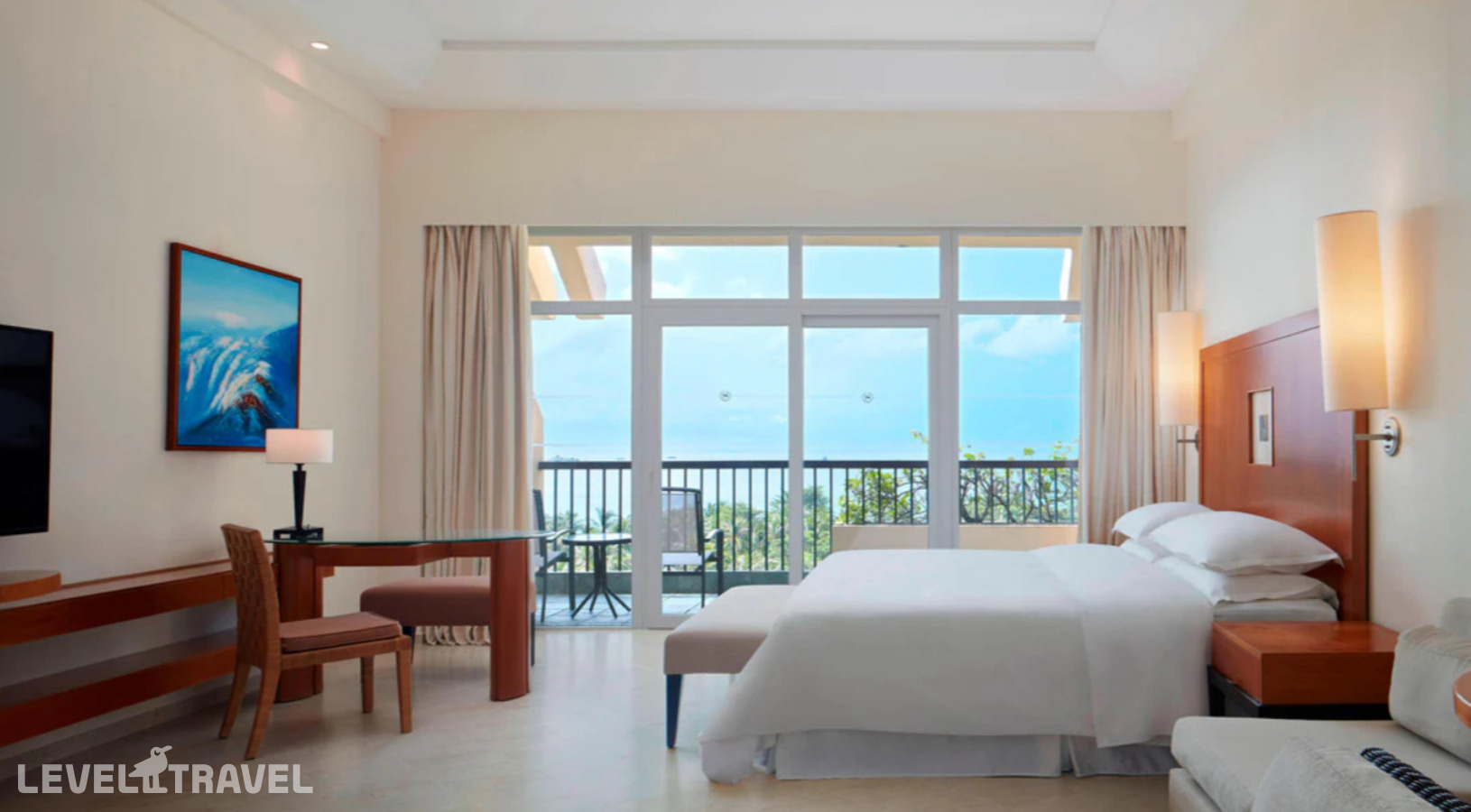 фотографии номера Делюкс с видом на море отеля Sheraton Sanya Resort в Китай(Ялонг Бэй) - фото №1