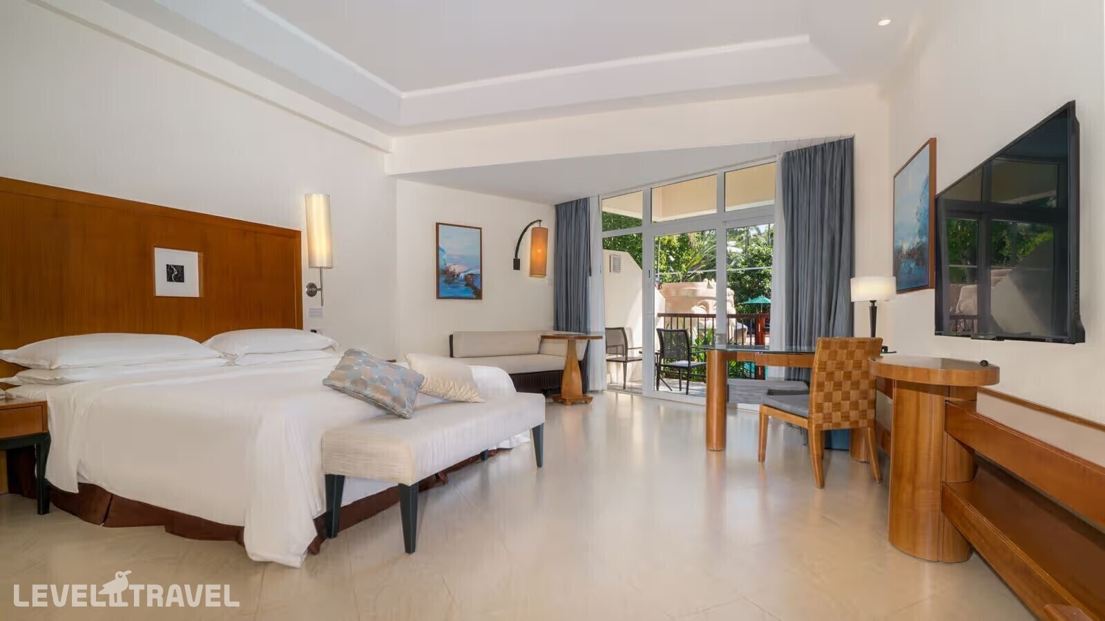 фотографии номера Гранд Делюкс с видом на лагуну отеля Sheraton Sanya Resort в Китай(Ялонг Бэй) - фото №2
