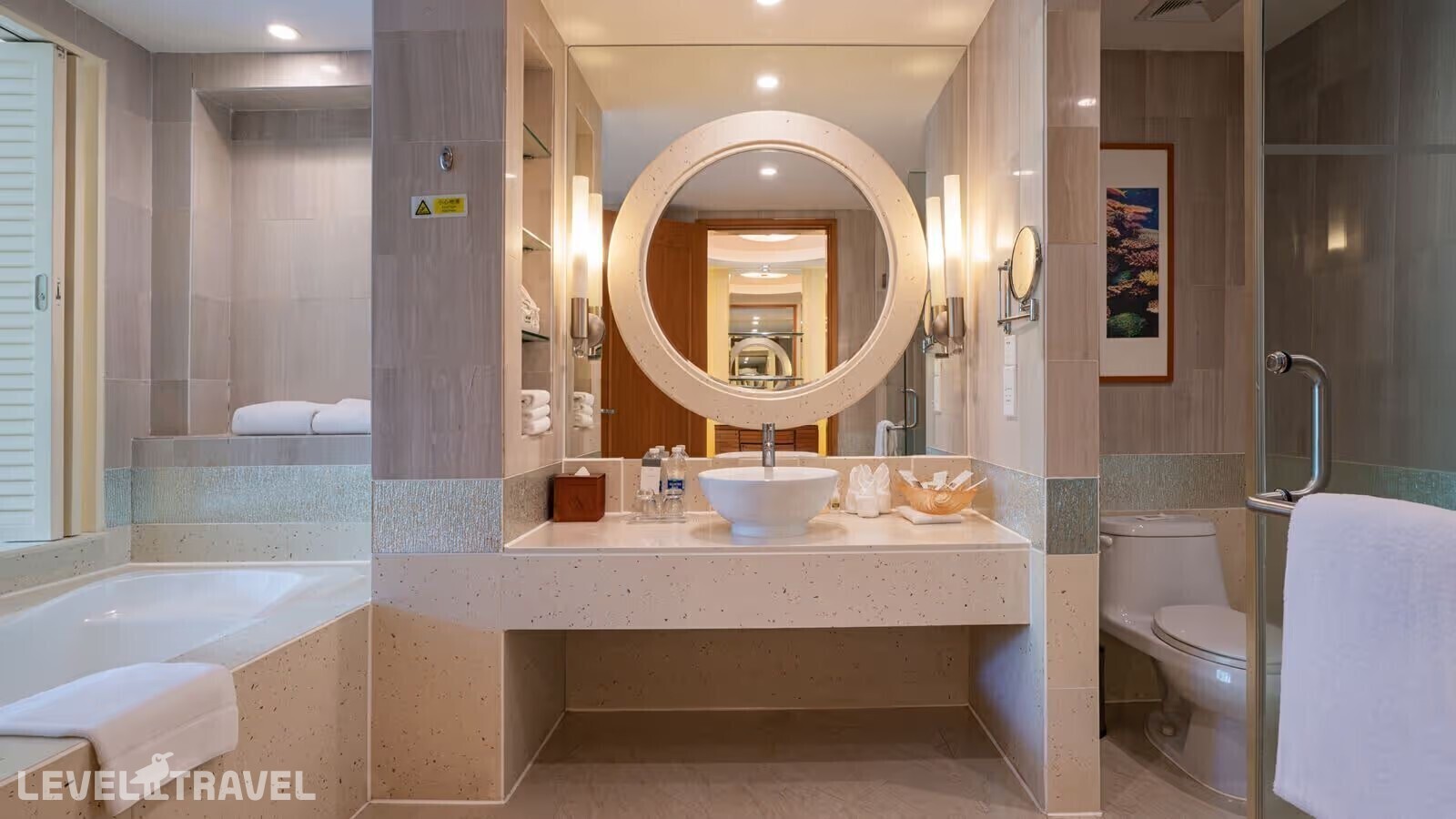 фотографии номера Гранд Делюкс с видом на лагуну отеля Sheraton Sanya Resort в Китай(Ялонг Бэй) - фото №3