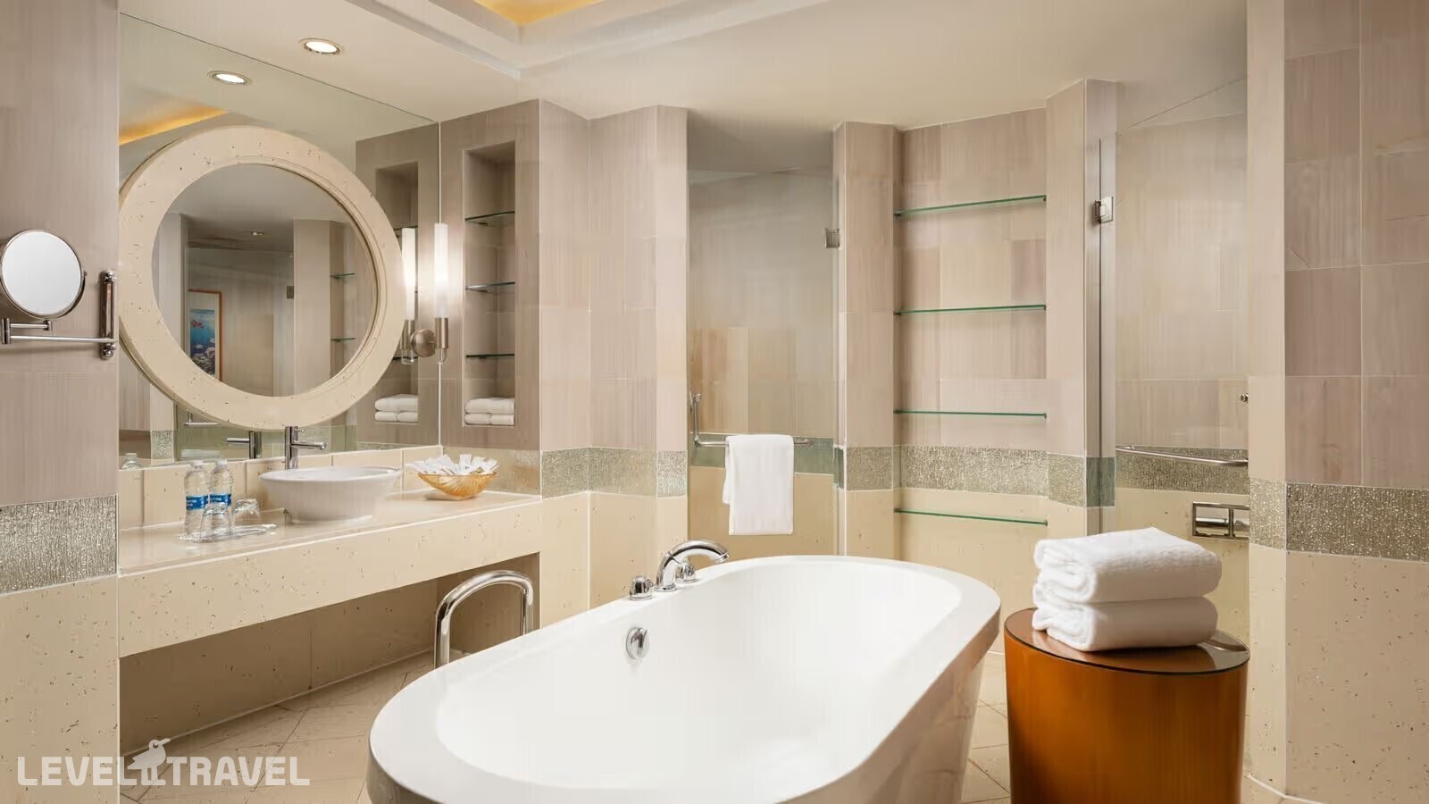 фотографии номера Классический семейный люкс отеля Sheraton Sanya Resort в Китай(Ялонг Бэй) - фото №4