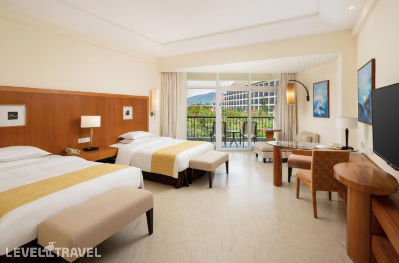 фотографии номера Делюкс с частичным видом на море отеля Sheraton Sanya Resort в Китай(Ялонг Бэй) - фото №2