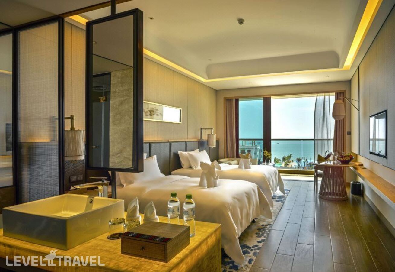 фотографии номера Делюкс с видом на море отеля Harman Hotel Sanya в Китай(Дадунхай Бэй) - фото №3