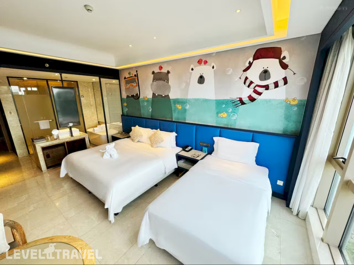 фотографии номера Семейный с видом на гавань отеля Harman Hotel Sanya в Китай(Дадунхай Бэй) - фото №2
