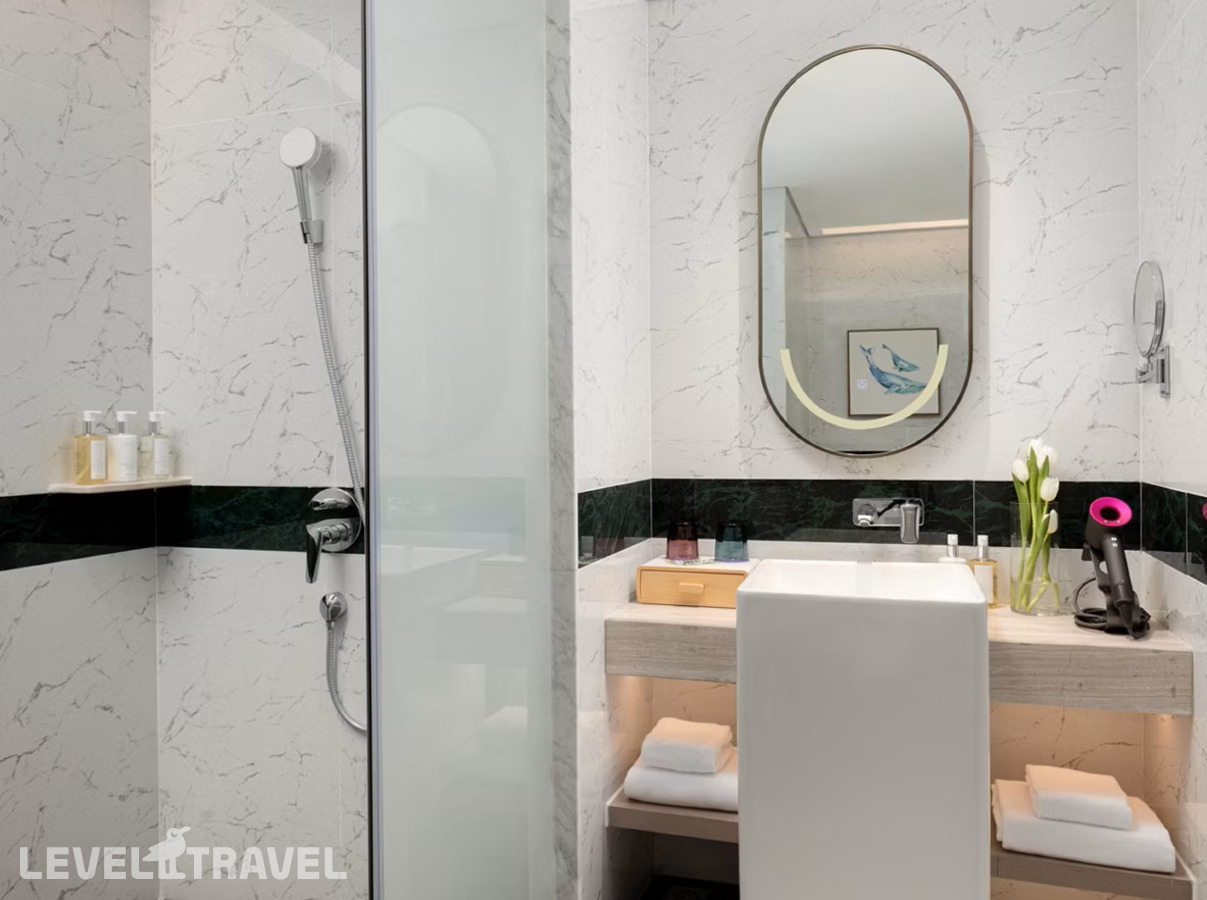 фотографии номера Стандартный номер отеля Holiday Inn Sanya Bay в Китай(Санья) - фото №2
