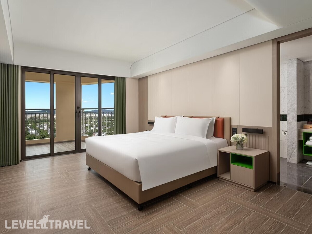 фотографии номера Люкс (2 спальни) отеля Holiday Inn Sanya Bay в Китай(Санья) - фото №1