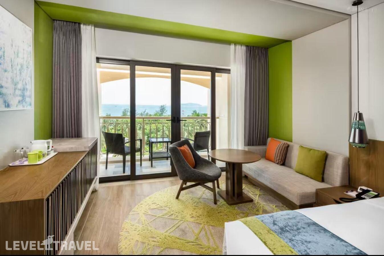 фотографии номера Делюкс с видом на океан (верхние этажи) отеля Holiday Inn Sanya Bay в Китай(Санья) - фото №4