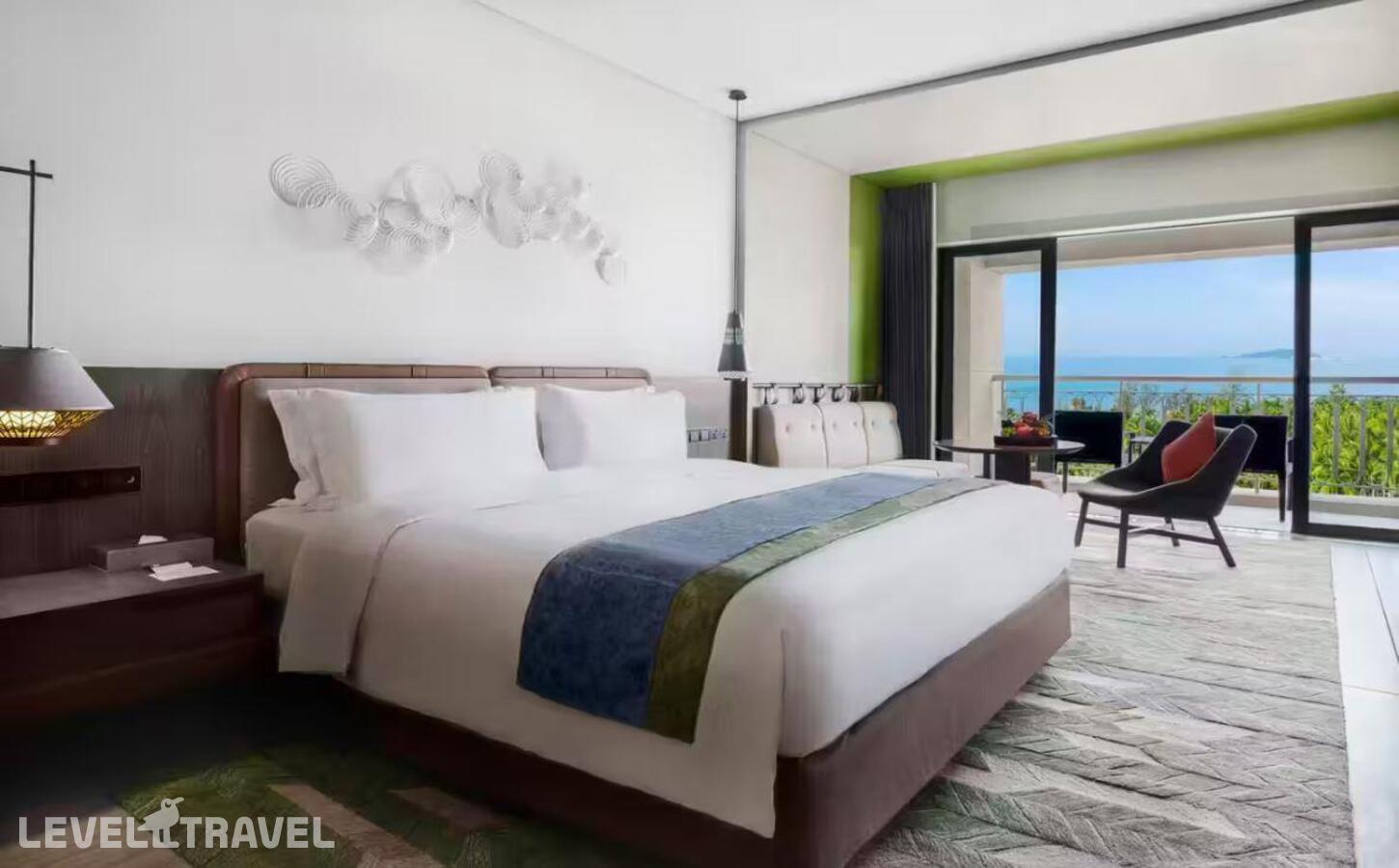 фотографии номера Делюкс с видом на океан (верхние этажи) отеля Holiday Inn Sanya Bay в Китай(Санья) - фото №3