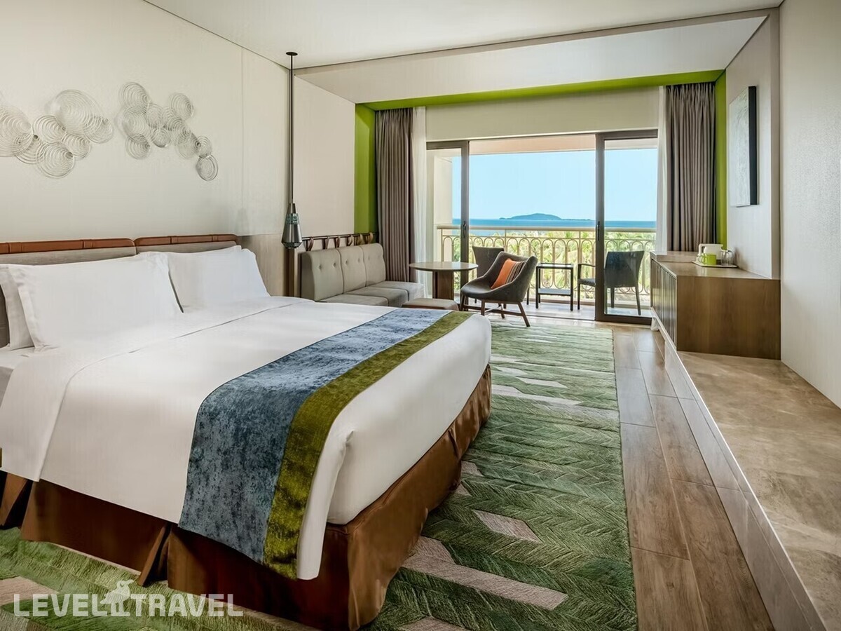 фотографии номера Премиум с видом на океан (верхние этажи) отеля Holiday Inn Sanya Bay в Китай(Санья) - фото №2