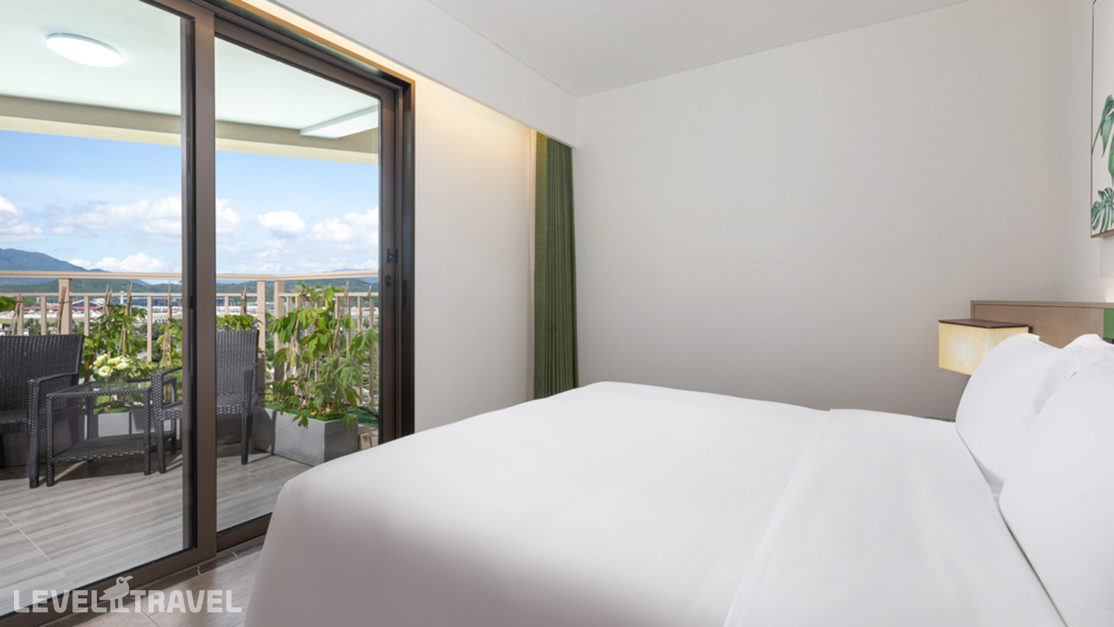 фотографии номера Семейный суперлюкс отеля Holiday Inn Sanya Bay в Китай(Санья) - фото №1