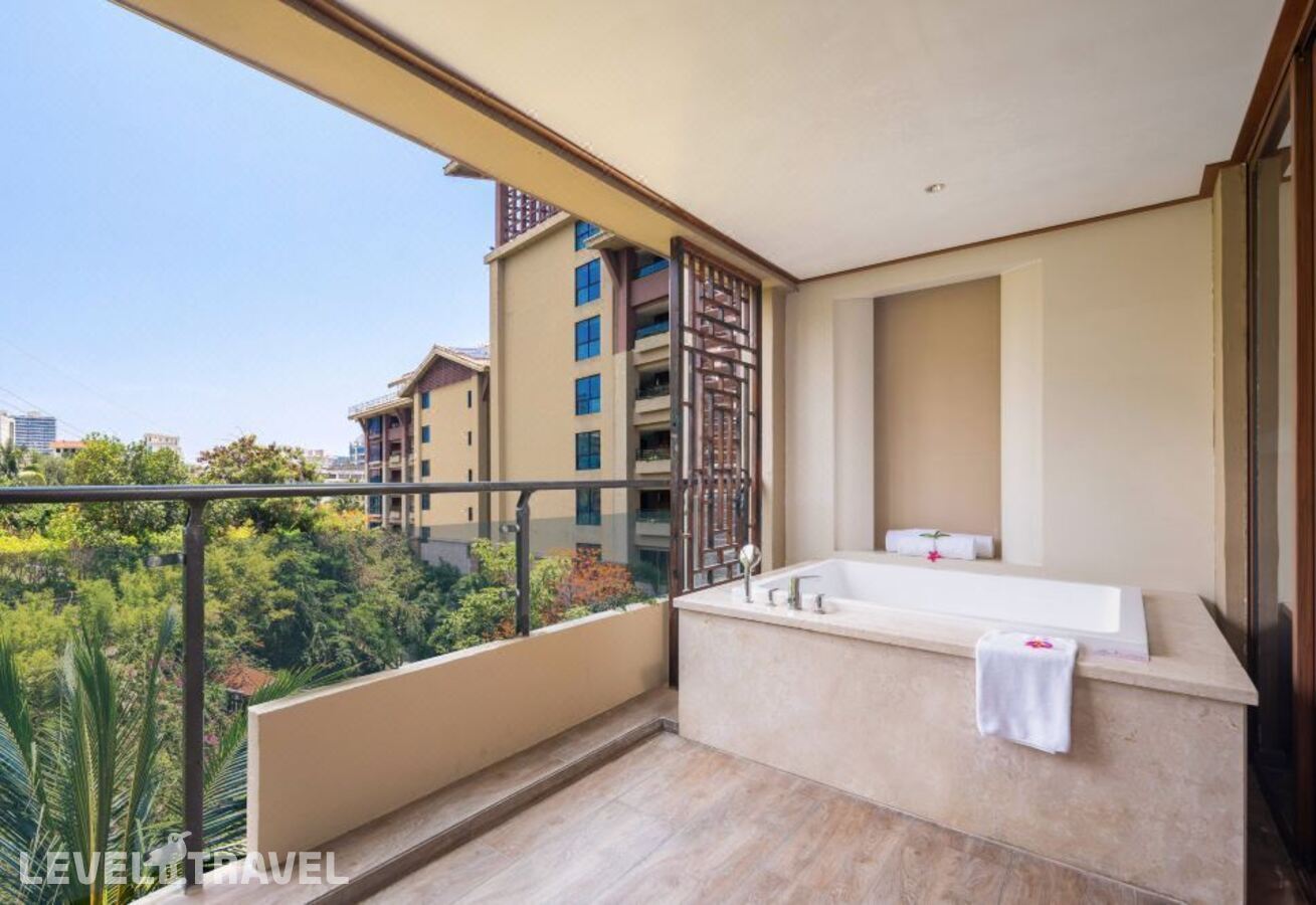 фотографии номера Стандартный с видом на город отеля Four Season Ocean Courtyard Hotel в Китай(Дадунхай Бэй) - фото №8