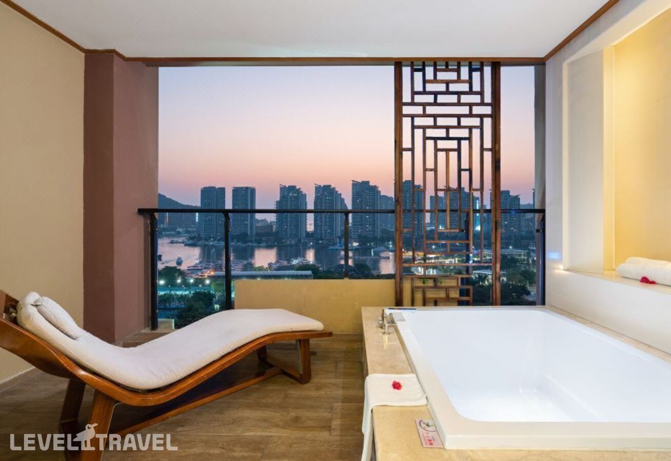 фотографии номера Стандартный с видом на море отеля Four Season Ocean Courtyard Hotel в Китай(Дадунхай Бэй) - фото №4