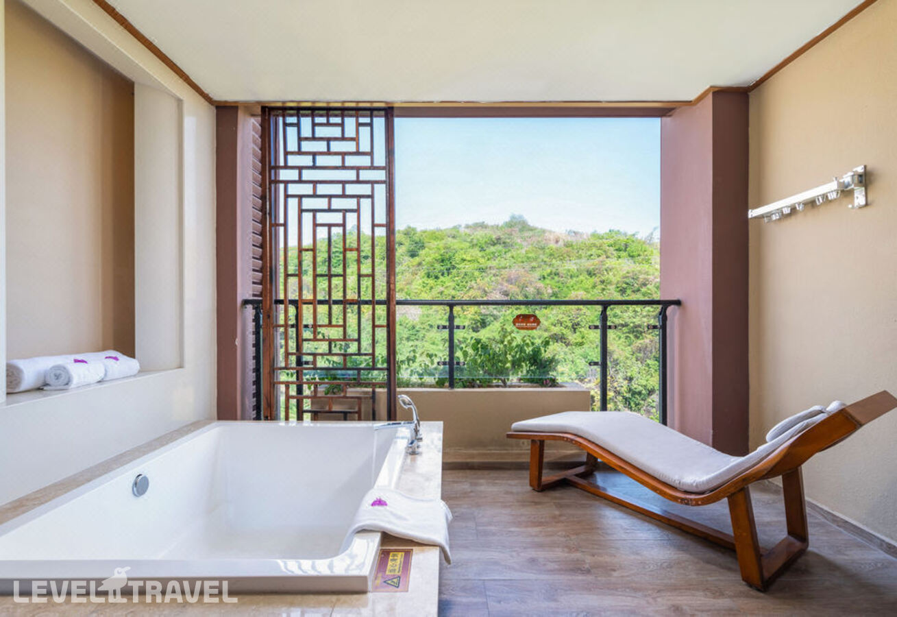 фотографии номера Стандартный с видом на горы отеля Four Season Ocean Courtyard Hotel в Китай(Дадунхай Бэй) - фото №6