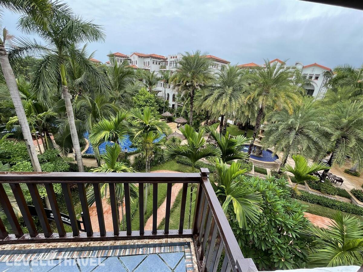 фотографии номера Люкс двухуровневый отеля Yuehai Sanya Blossom (Ex. Best Western Sanya International Boutique Resort Hotel) в Китай(Санья) - фото №9