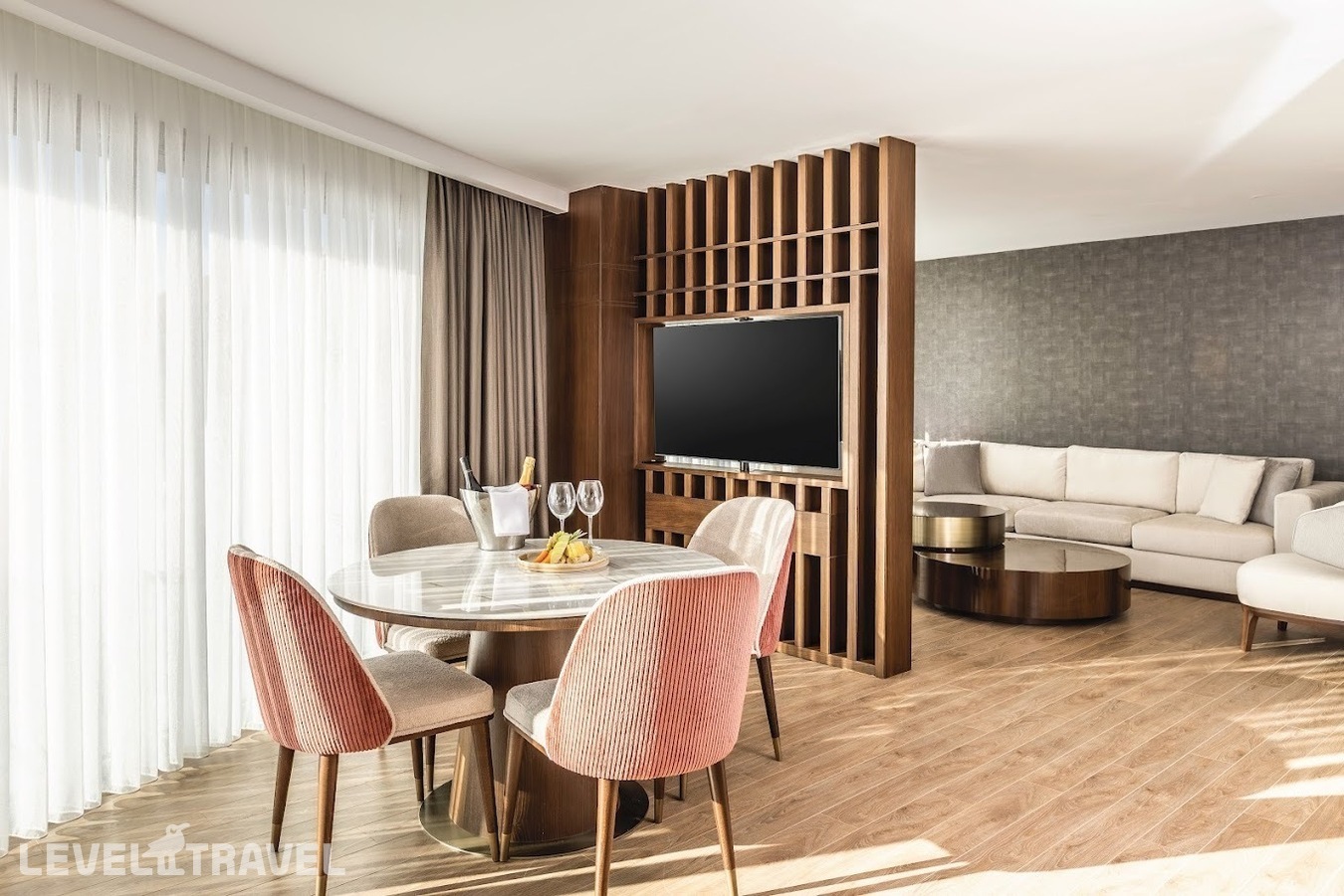 фотографии номера Люкс панорамный отеля Beks Premium Resort & Spa в Турция(Кушадасы) - фото №5