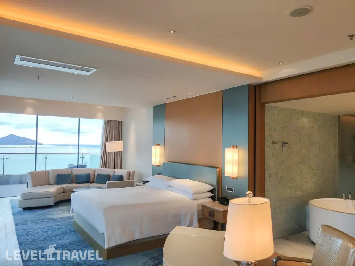 фотографии номера Люкс с панорамным видом на океан отеля JW Marriott Hotel Sanya Dadonghai Bay (Ex. Shanhaitian) в Китай(Дадунхай Бэй) - фото №3