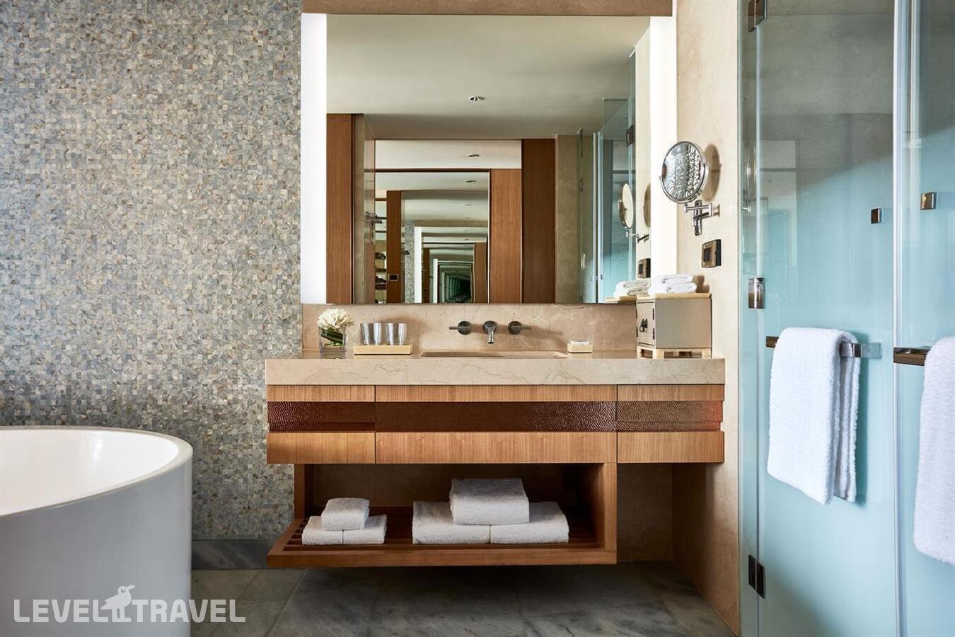 фотографии номера Семейный смежный номер Resort с видом на сад отеля JW Marriott Hotel Sanya Dadonghai Bay (Ex. Shanhaitian) в Китай(Дадунхай Бэй) - фото №3