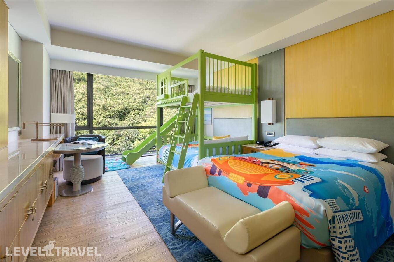 фотографии номера Семейный делюкс отеля JW Marriott Hotel Sanya Dadonghai Bay (Ex. Shanhaitian) в Китай(Дадунхай Бэй) - фото №1