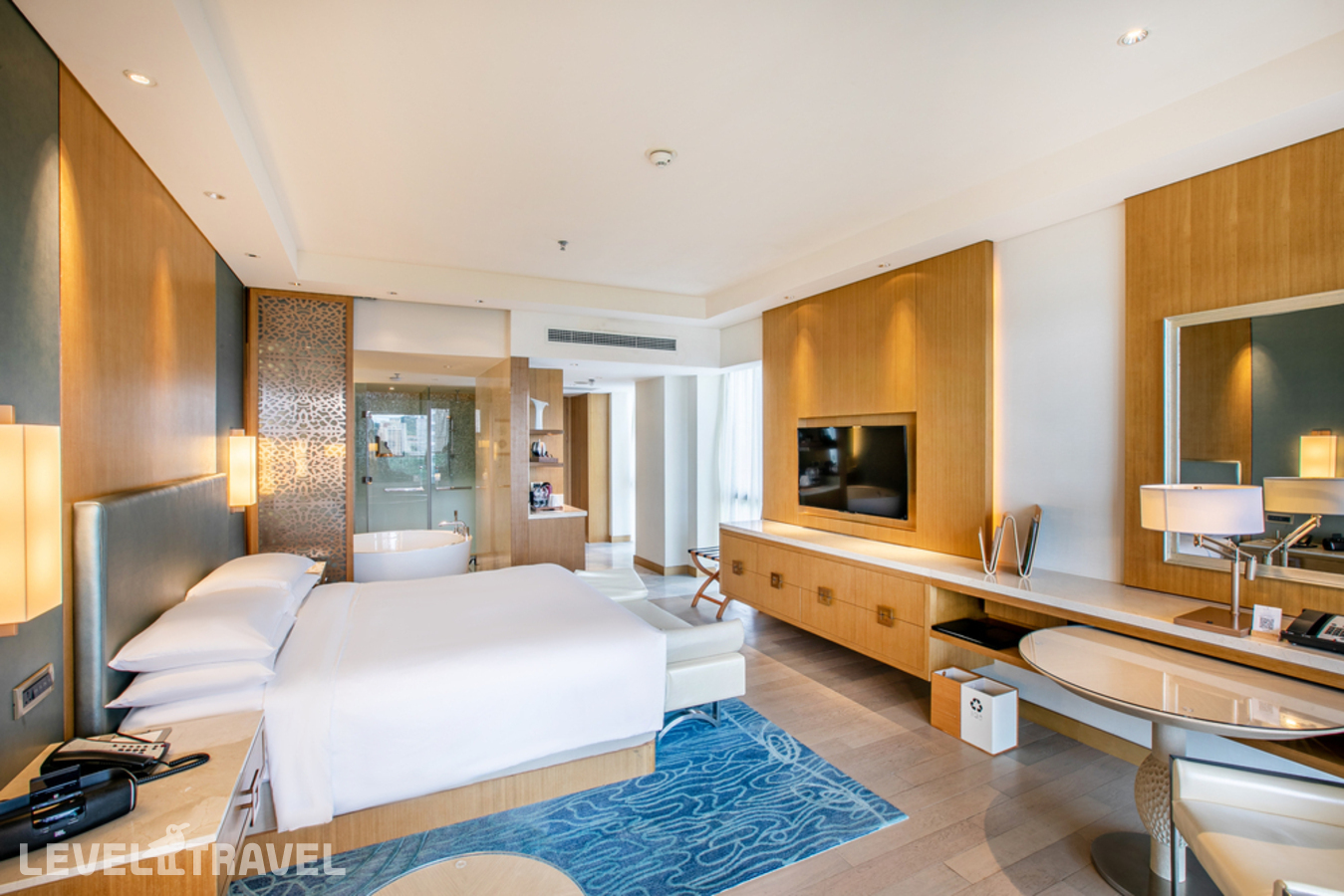фотографии номера Делюкс с видом на океан отеля JW Marriott Hotel Sanya Dadonghai Bay (Ex. Shanhaitian) в Китай(Дадунхай Бэй) - фото №2