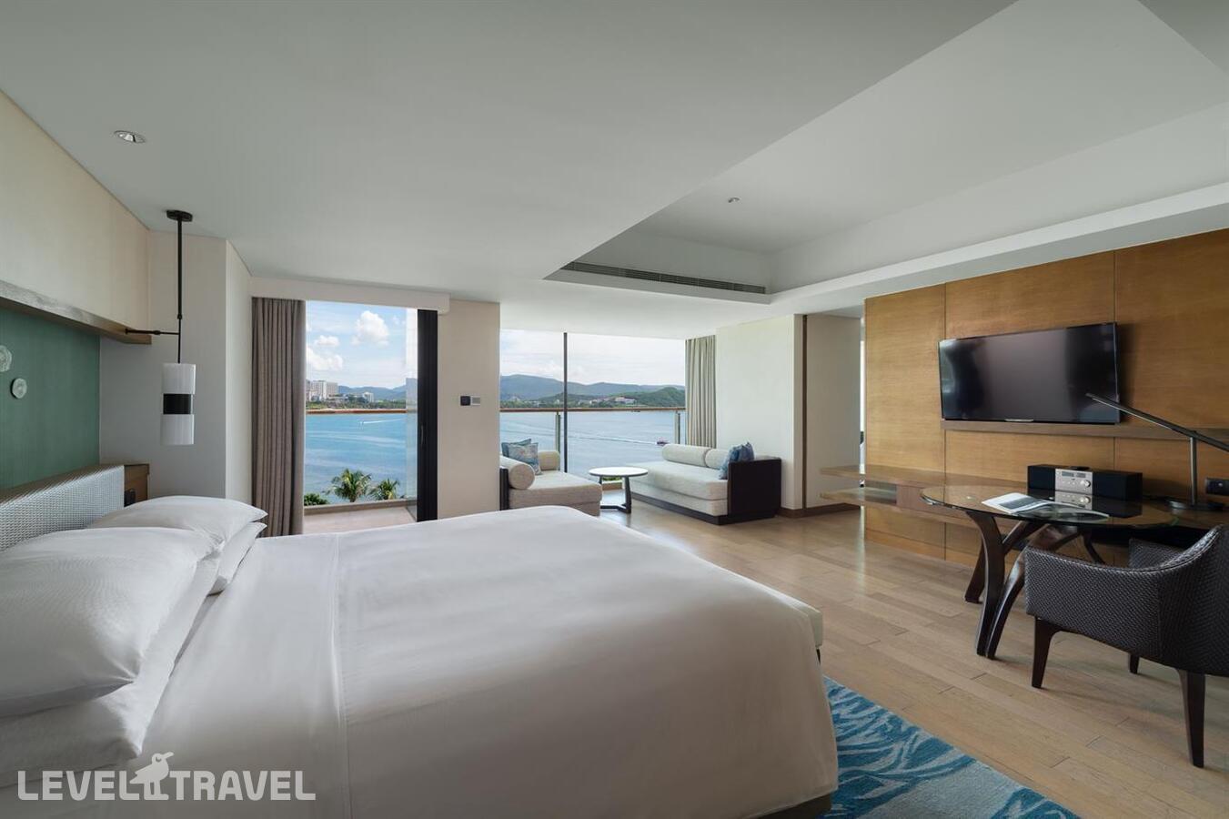 фотографии номера Семейный люкс Премьер отеля JW Marriott Hotel Sanya Dadonghai Bay (Ex. Shanhaitian) в Китай(Дадунхай Бэй) - фото №2