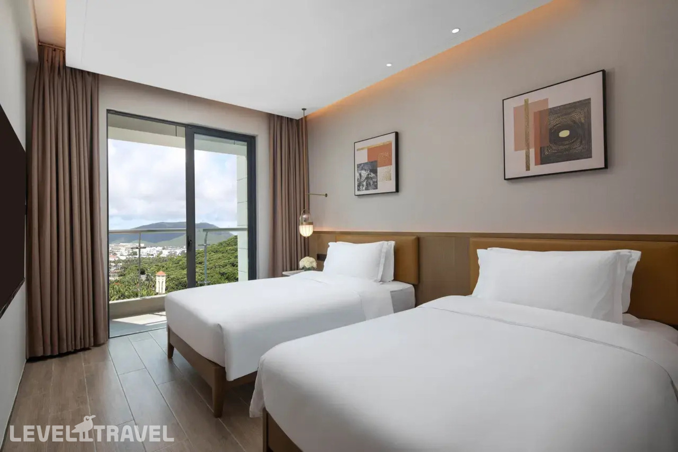 фотографии номера Люкс с видом на океан (2 спальни) отеля Holiday Inn Hotel And Suites Sanya Yalong Bay, An Ihg Hotel в Китай(Санья) - фото №2