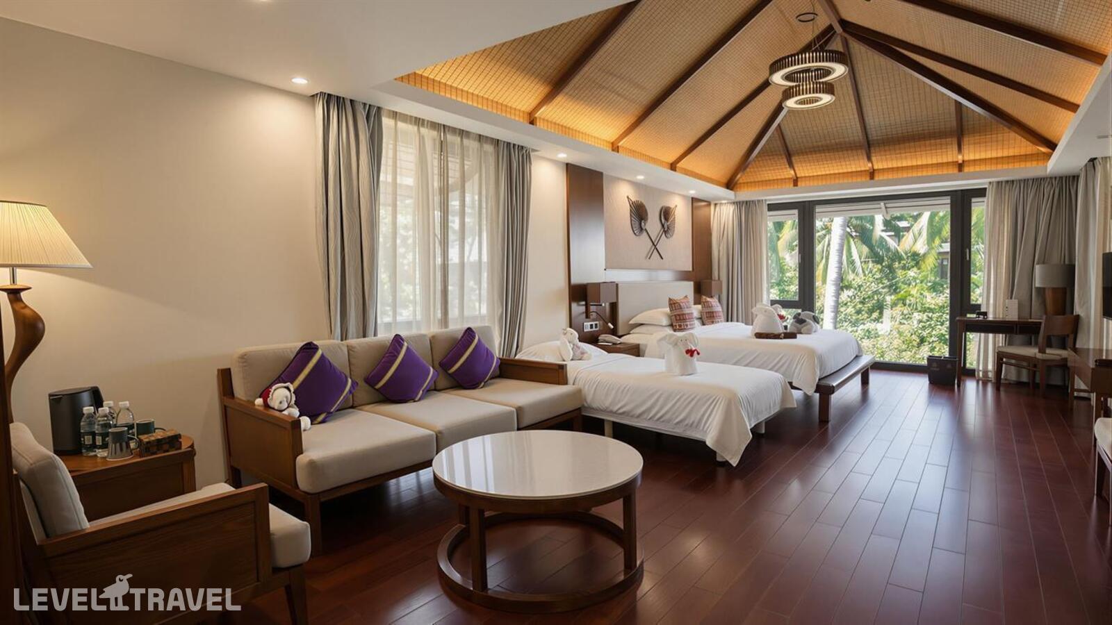 фотографии номера Семейный номер отеля Yalong Bay Villas & Spa в Китай(Ялонг Бэй) - фото №1