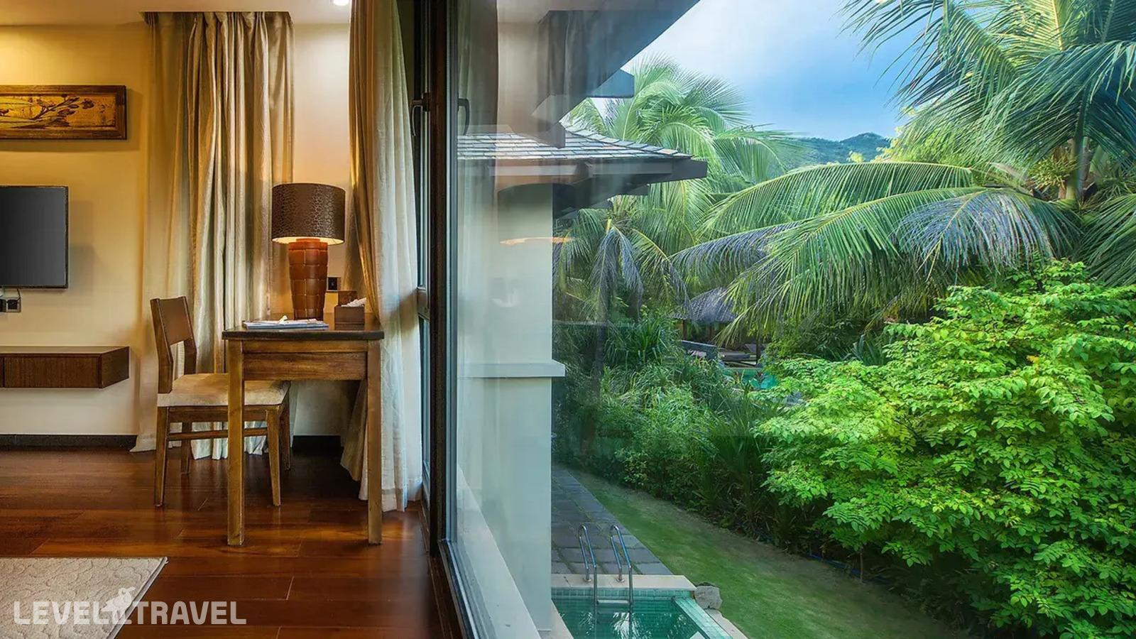 фотографии номера Вилла с бассейном отеля Yalong Bay Villas & Spa в Китай(Ялонг Бэй) - фото №8