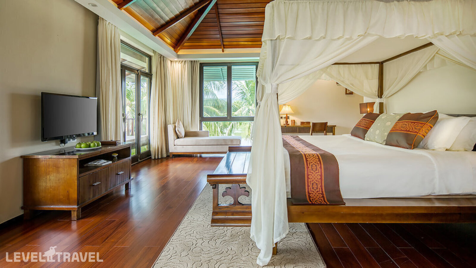 фотографии номера Представительская вилла с бассейном (4 спальни) отеля Yalong Bay Villas & Spa в Китай(Ялонг Бэй) - фото №6