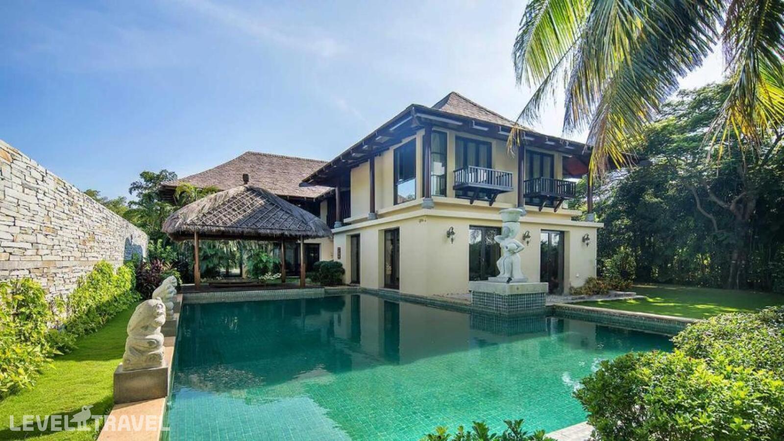 фотографии номера Представительская вилла с бассейном (4 спальни) отеля Yalong Bay Villas & Spa в Китай(Ялонг Бэй) - фото №1