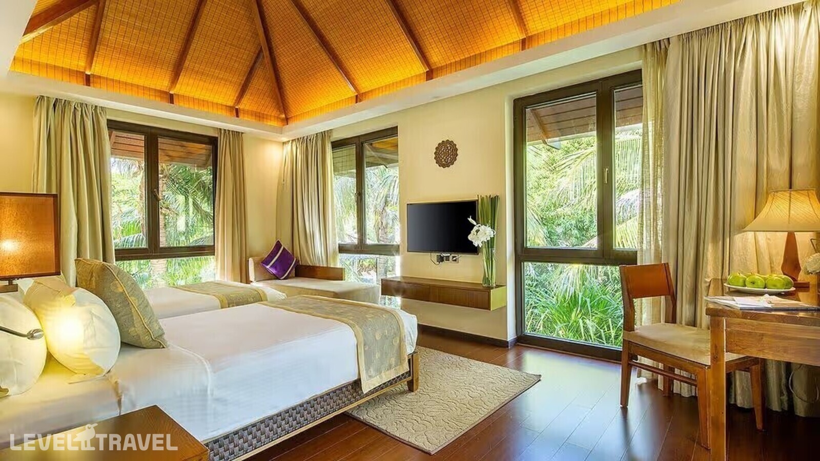 фотографии номера Вилла Делюкс (две отдельные кровати) отеля Yalong Bay Villas & Spa в Китай(Ялонг Бэй) - фото №2