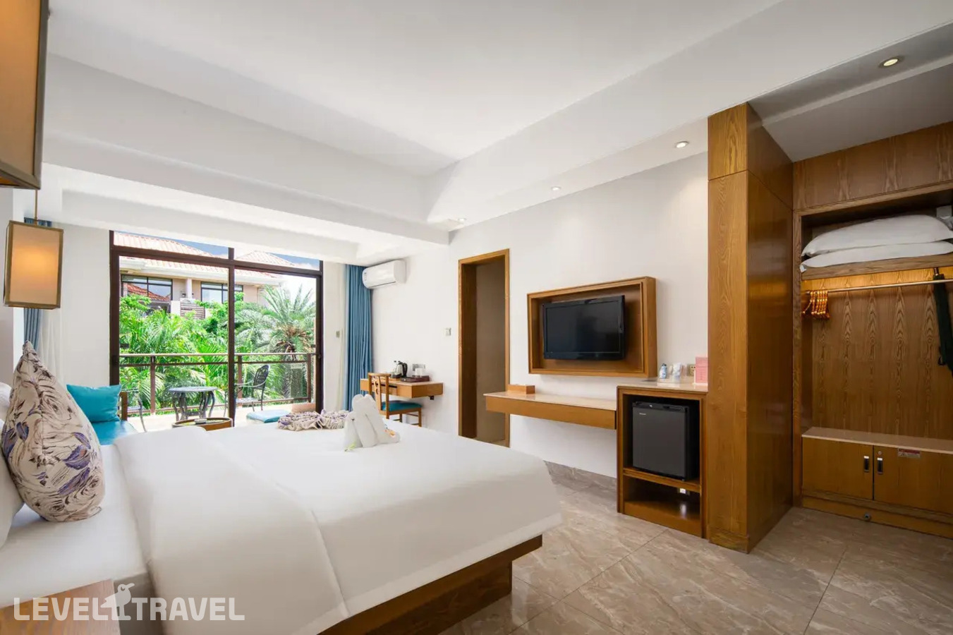 фотографии номера Улучшенный с видом на сад отеля Yin Yun Sea View Holiday Hotel (Ex. Yinyun Seaview Resort) в Китай(Санья) - фото №3