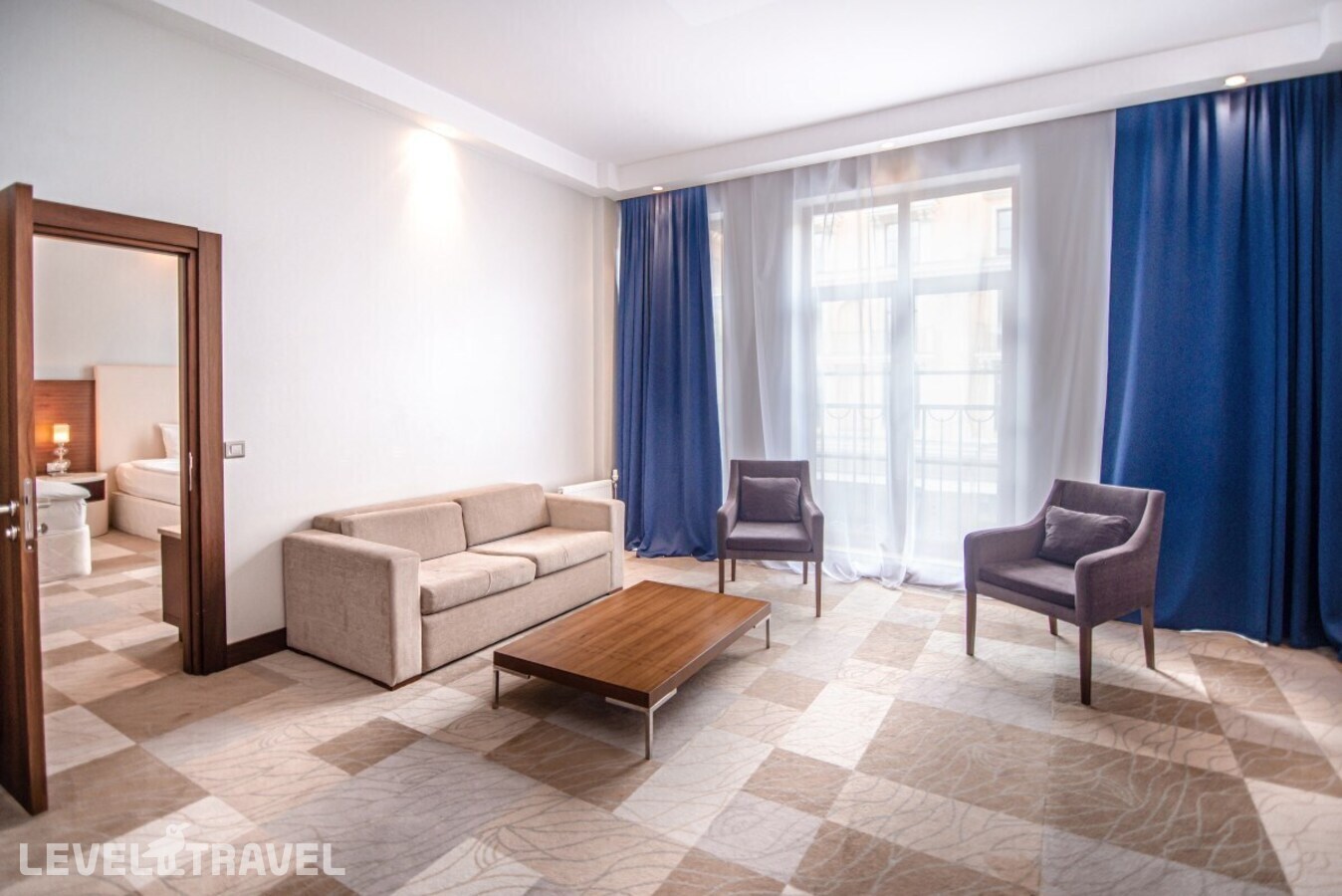 фотографии номера Представительский люкс (две односпальные кровати) отеля Novotel Fit Krasnaya Polyana (Ex. Novotel Congress) в Россия(курорт Красная Поляна 960) - фото №1