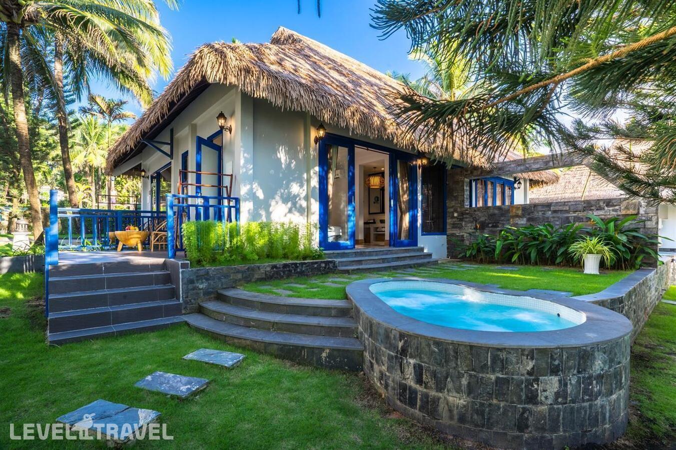 фотографии номера Бунгало с джакузи отеля L'Azure Resort & Spa Phu Quoc (Ex. Sasco Blue Lagoon Resort) в Вьетнам(Фукуок) - фото №3